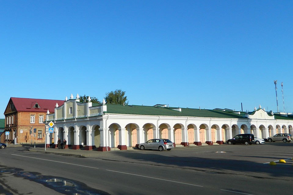 Сейчас «Белые лавки» тоже связаны с торговлей. Фото: Сергей РАБЧУК