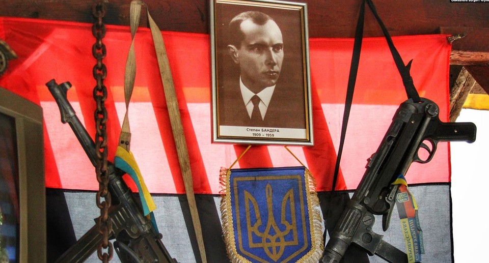 В доме у Приходько нашли портрет Степана Бандеры. Фото: Александра Сурган
