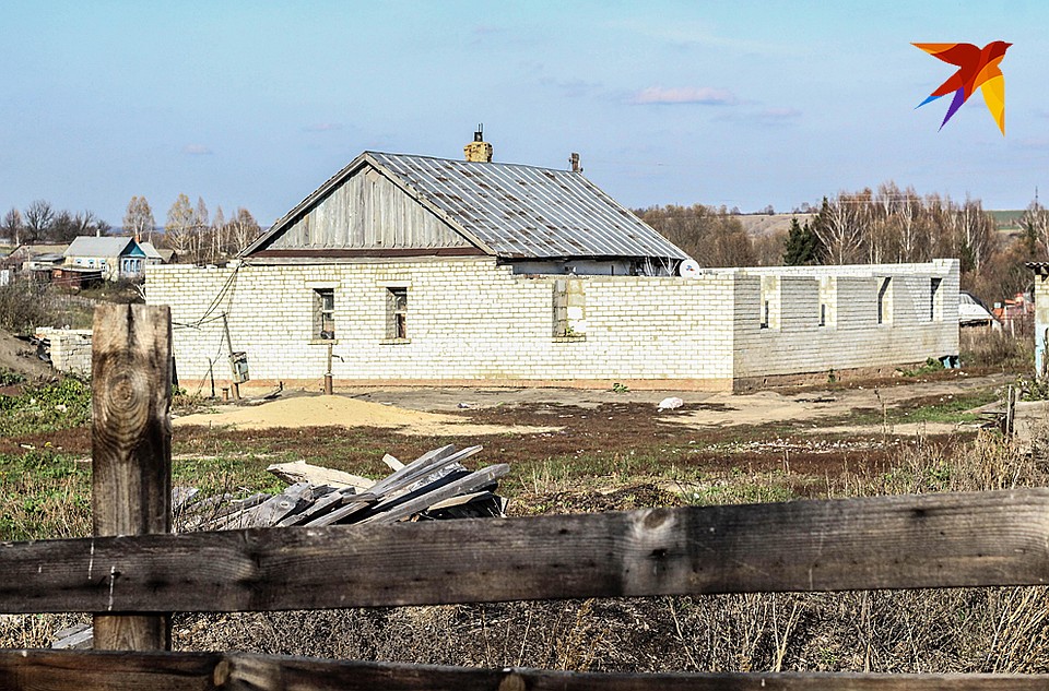 Местечко в получасе езды от райцентра, заброшенным не назовешь. Фото Татьна Синельникова