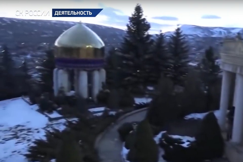 Золотая усыпальница. Отсюда видно, насколько огромен особняк Гамидова. Фото: СК РФ