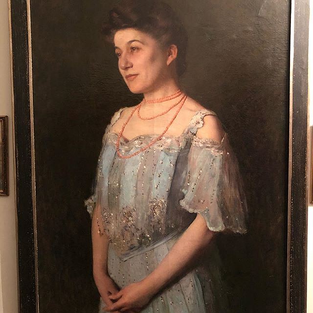 Работа по реставрации этой картины шла два месяца. Фото: Instagram.com