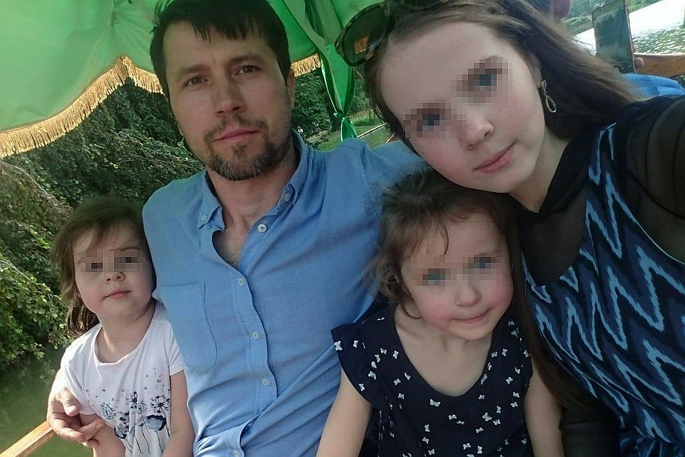В ближайшее время Денис с дочками планирует отправиться в родной Хабаровск Фото: Личный архив