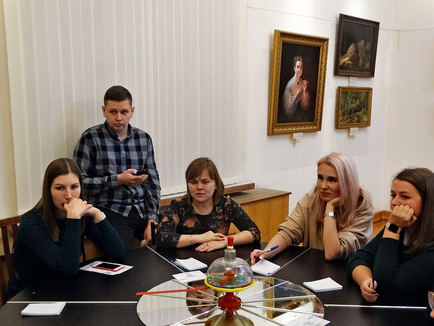 Гости стали участниками перформансов и инсталляций Фото: Дарья ЮДИНА