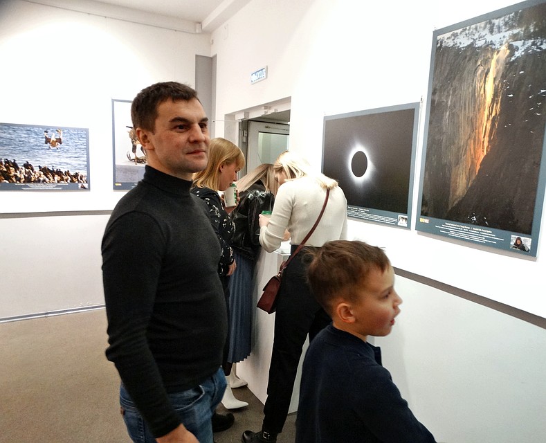 В "Югоре" в один вечер с "Ночью искусств" открылась фотовыставка Фото: Дарья ЮДИНА