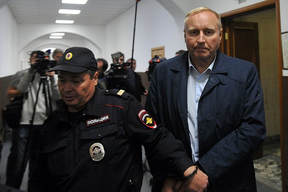 Мельников был задержан 25 сентября сотрудниками Следственного комитета России Фото: Агентство городских новостей "Москва"