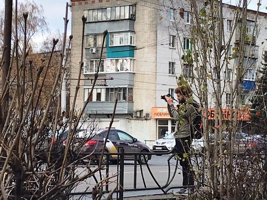 Но Варламов уже успел самостоятельно прогуляться по центру Фото: СОЦСЕТИ