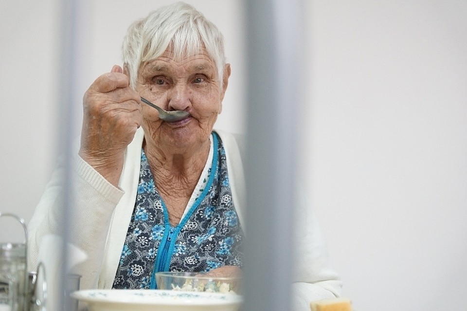 Комиссия ншла массу нарушений в сожержании пожилых людей. Фото: Светлана МАКОВЕЕВА
