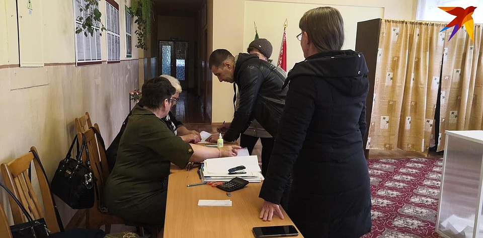 С утра народ шел активно. Фото: Раиса ЮДИНА