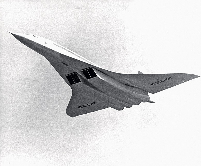 Ту-144