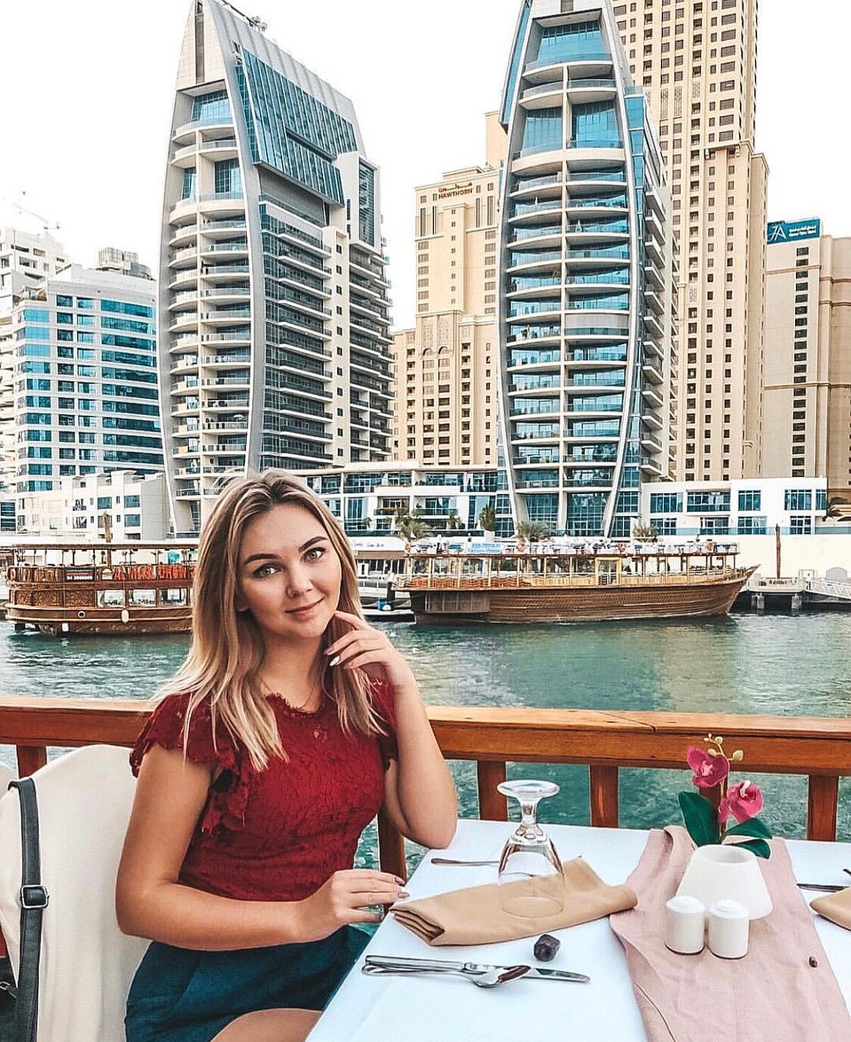 Никакие "шейхи" девушке не нужны. Фото: Екатерина Лебедева/vk.com