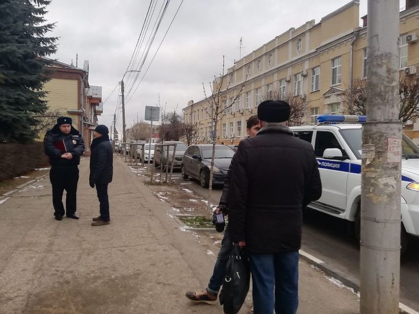 Уже через несколько минут акция завершилась.
