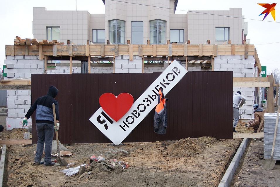 В некоторых местах города все-таки проводят благоустройство Фото: Павел МИЦКЕВИЧ