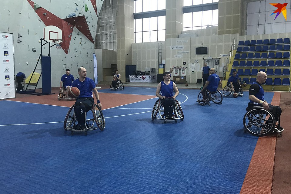 Люди с ограниченными возможностями здоровья могли попробовать свои силы в различных направлениях Фото: Лидия Шумкова