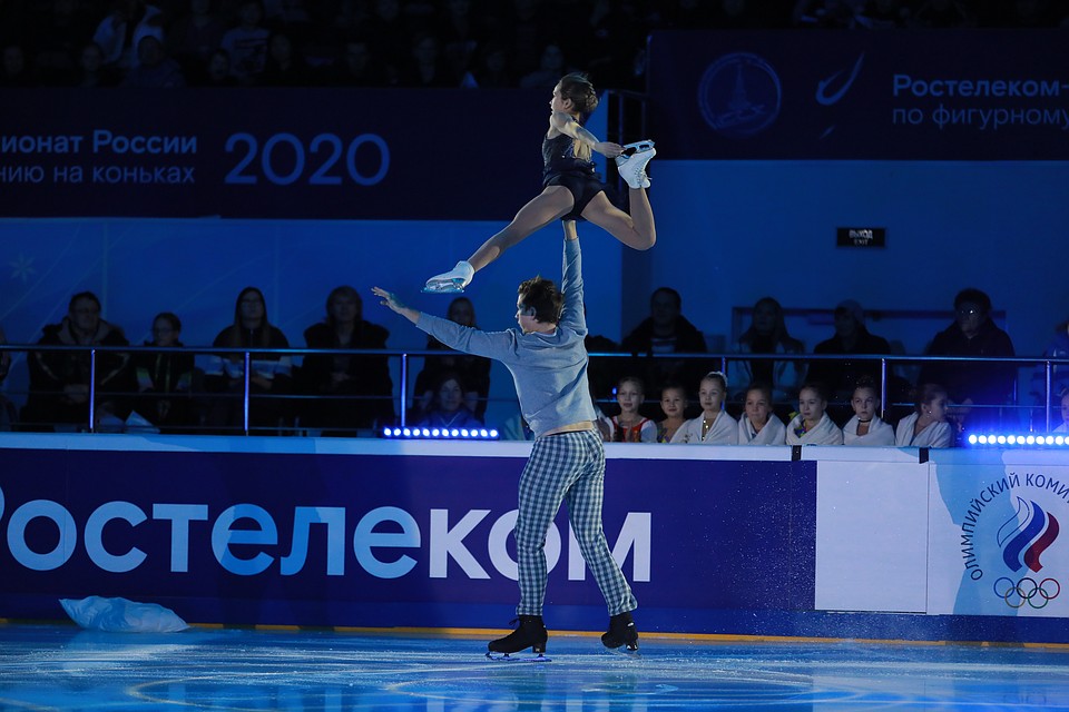 Бронзовые призеры в парном катании на чемпионате России по фигурному катанию 2020 Фото: Мария ЛЕНЦ