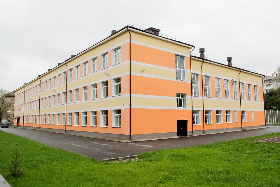 В Прикамье строили новые школы, садики, больницы. Фото: Василий Вахрин