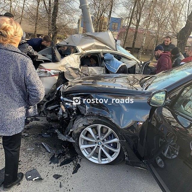 Причиной автокатастрофы стало пренебрежение ПДД. Фото: instagram.com/rostov_roads