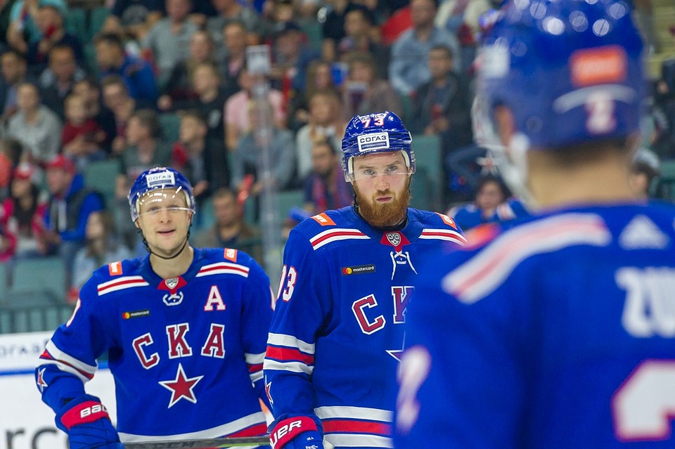 Однако у Дыбленко спокойный характер и он легко находит общий язык с коллегами по команде Фото: Олег ЗОЛОТО