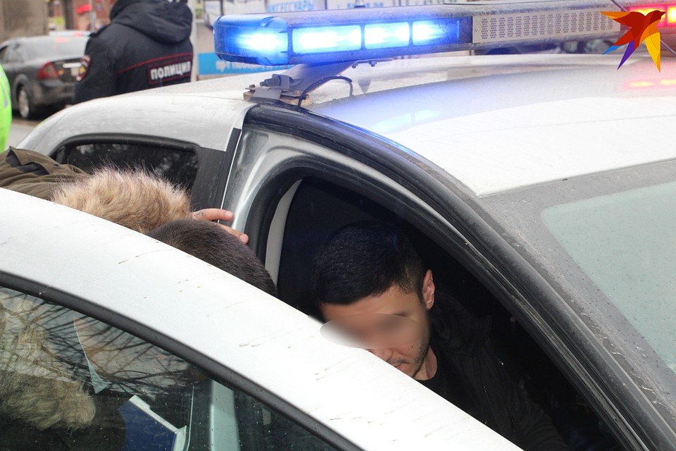 Байрамов на месте ДТП. Фото: Ирина ТАРАСОВА