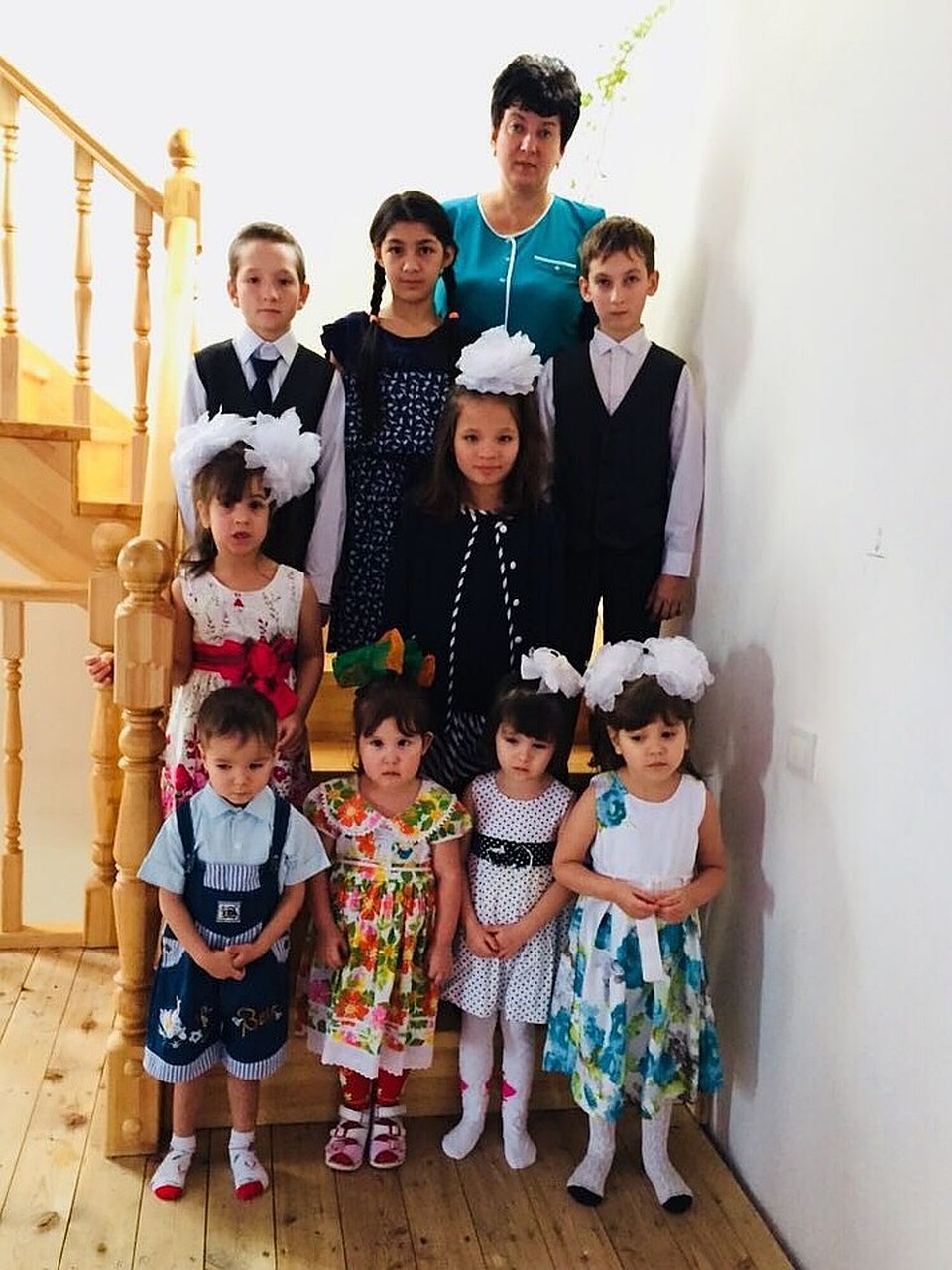 Ольга Куприянова - многодетная мама, сейчас у нее 10 ребятишек, большинство - приемные. Фото: личный архив.