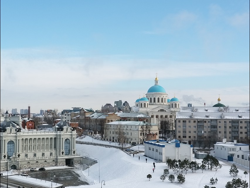 Панорамный вид на город с территории Казанского Кремля. Фото: Кира Санникова
