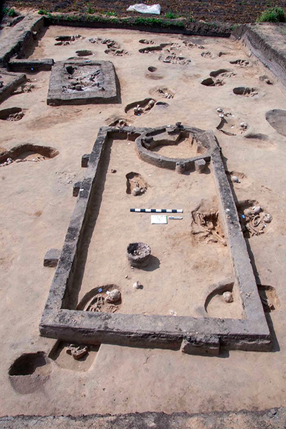 Археологи надеются найти в этом районе другие захоронения. Фото: antiquities.gov.eg