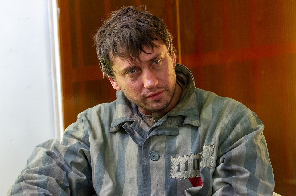 Павлу Прилучному предстоит освоить управление самолетом, на днях началось обучение. На виртуальном симуляторе. Фото: Олег ЗОЛОТО