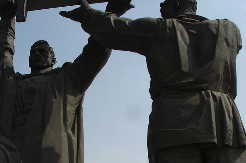 Магнитогорский монумент «Тыл — фронту». Фото: УЛьяна ШЕВЧЕНКО.