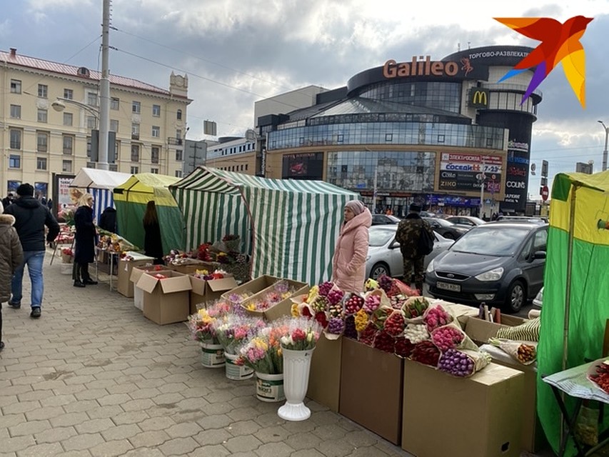 Простой продавец в среднем зарабатывает от 100 рублей в день. Фото: Эвика ОТТО