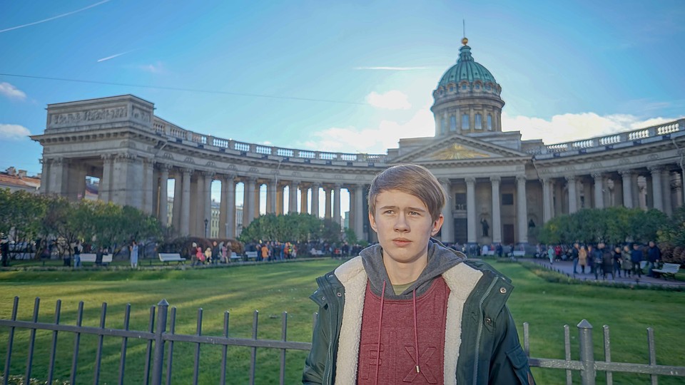 Антон Чувашов после школы решил выучиться на программиста. Фото: архив героя публикации.