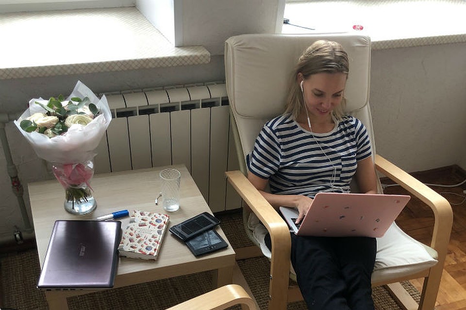 Вместе с любимым на карантин попала и девушка Андрея Вовка Даша. Фото: Андрей ВОВК