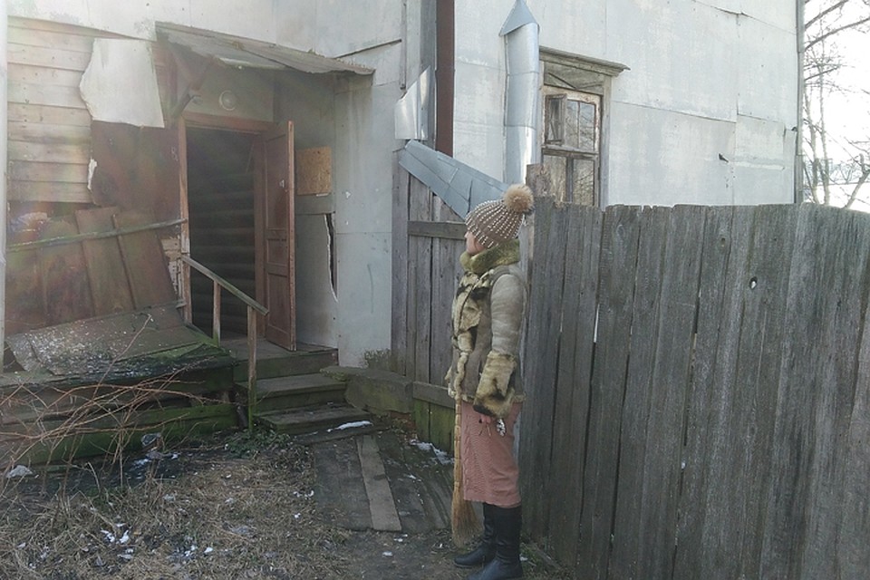 "Нам предложили снести наши палисадники, чтобы к дому могли подъехать ассенизационные машины", - рассказала Танзиля. Фото: Елена КАРАЛ