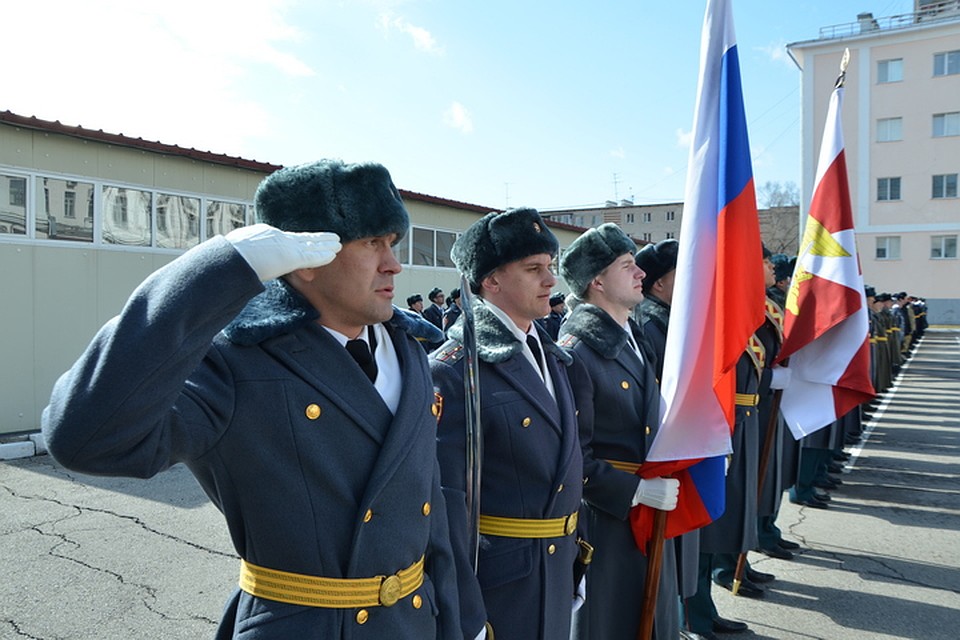 В Хабаровске росгвардейцев поздравили с Днем Войск национальной гвардии РФ. Фото: пресс-служба Восточного округа ВНГ РФ