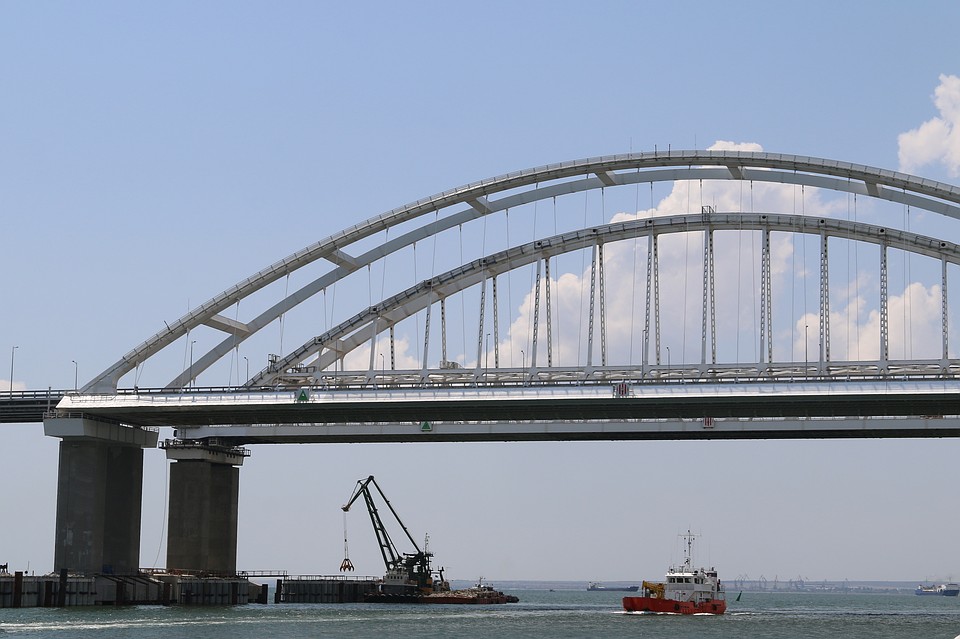 Всех, кто поедет по Крымскому мосту, будут проверять Фото: Анастасия ЖУКОВА