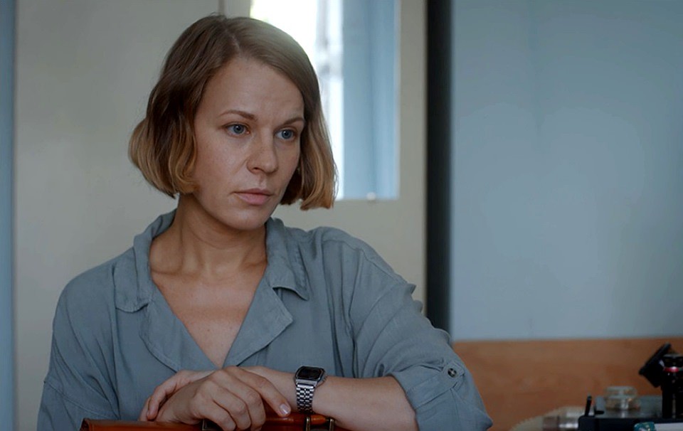 Для телесериала "Швабра" актрисе пришлось вновь вживаться в роль учительницы.