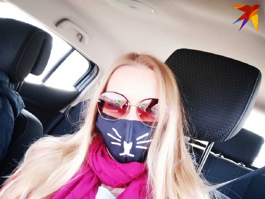 Анна предпринимала меры предосторожности, в том числе носила маску. Но, к сожалению, все равно заболела. Фото: Из личного архива
