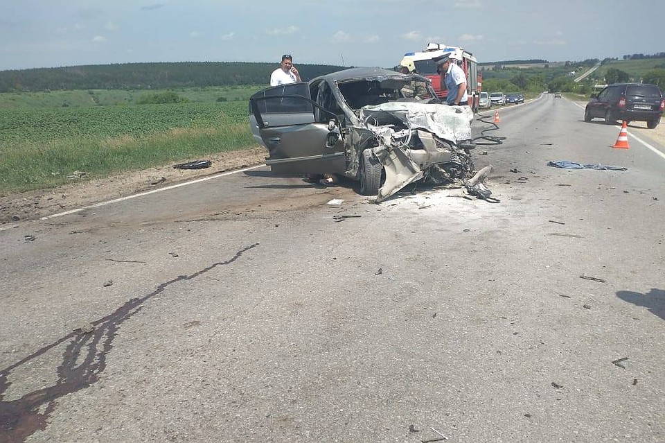 В аварии в Липецкой области погибли 6 человек Фото: Пресс-служба ГУ МЧС Липецкой области.