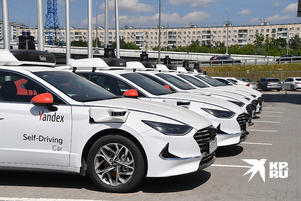 В автопарке «Яндекса» уже насчитывается более двухсот беспилотных автомобилей. Фото: Иван МАКЕЕВ