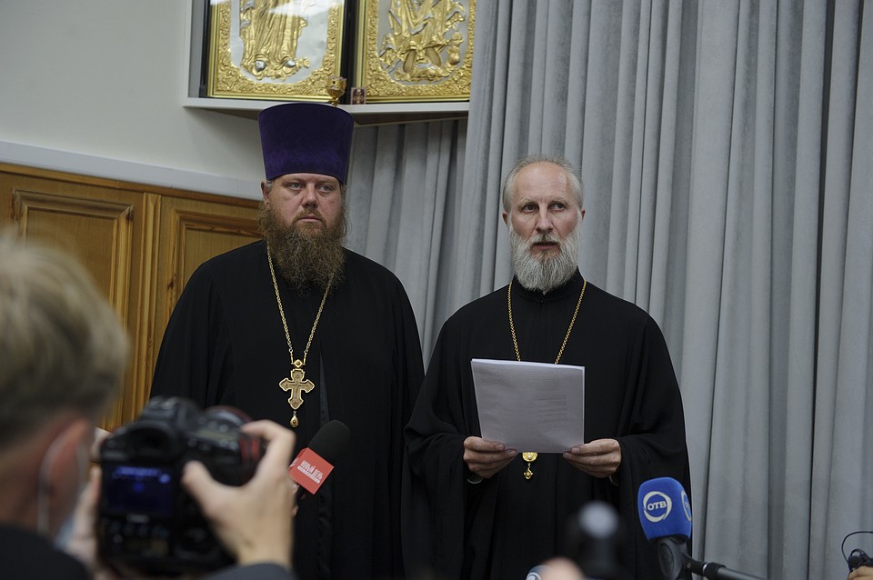 Отца Сергия лишили сана на третьем заседании церковного суда Фото: Алексей БУЛАТОВ