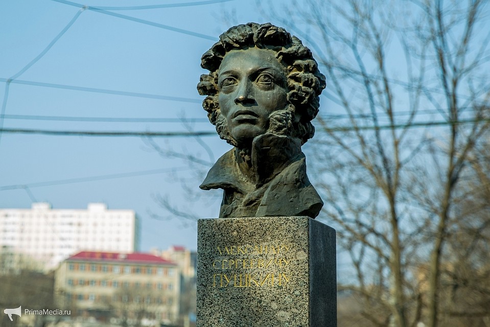 Бюст Пушкина работы скульптора Аникушина в трамвайном депо на ул. Борисенко. Фото: ИА PrimaMedia