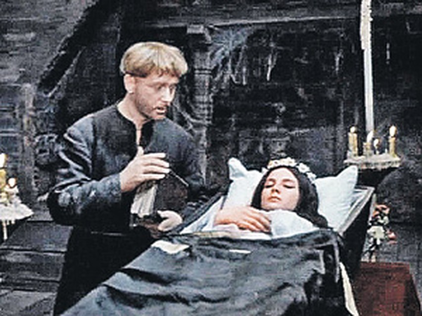 Варлей пожалела, что снялась в «Вие», а Куравлев - нет.