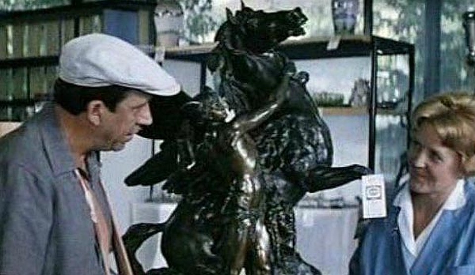 «Бриллиантовая рука» (1968, реж. Леонид Гайдай).