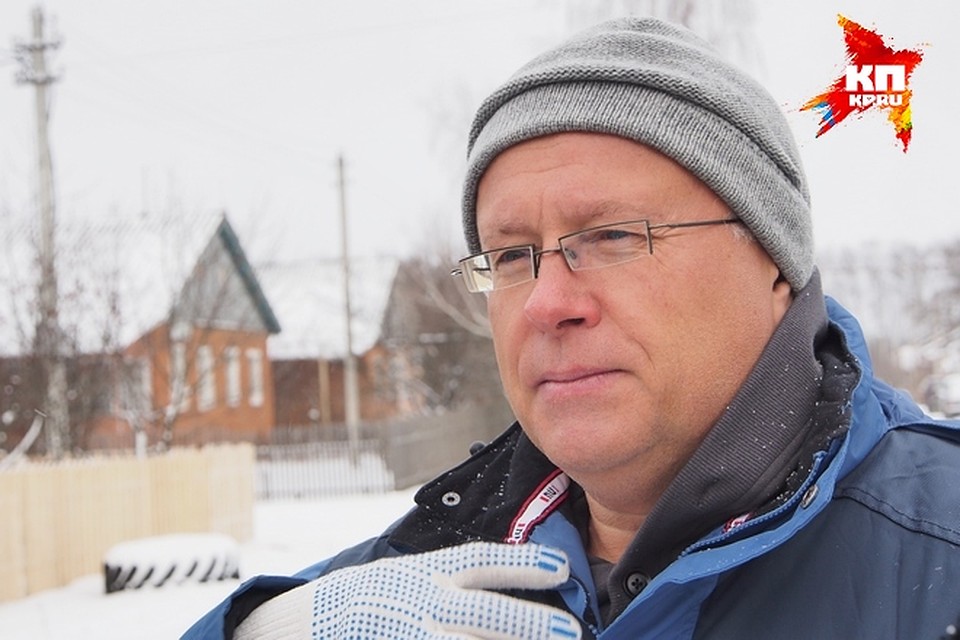 - А хорошо здесь, - сказал Лебедев. Настроение у него после работ было замечательным - пообещал заняться дорогой и попробовать проложить Фото: Алексей ФОКИН