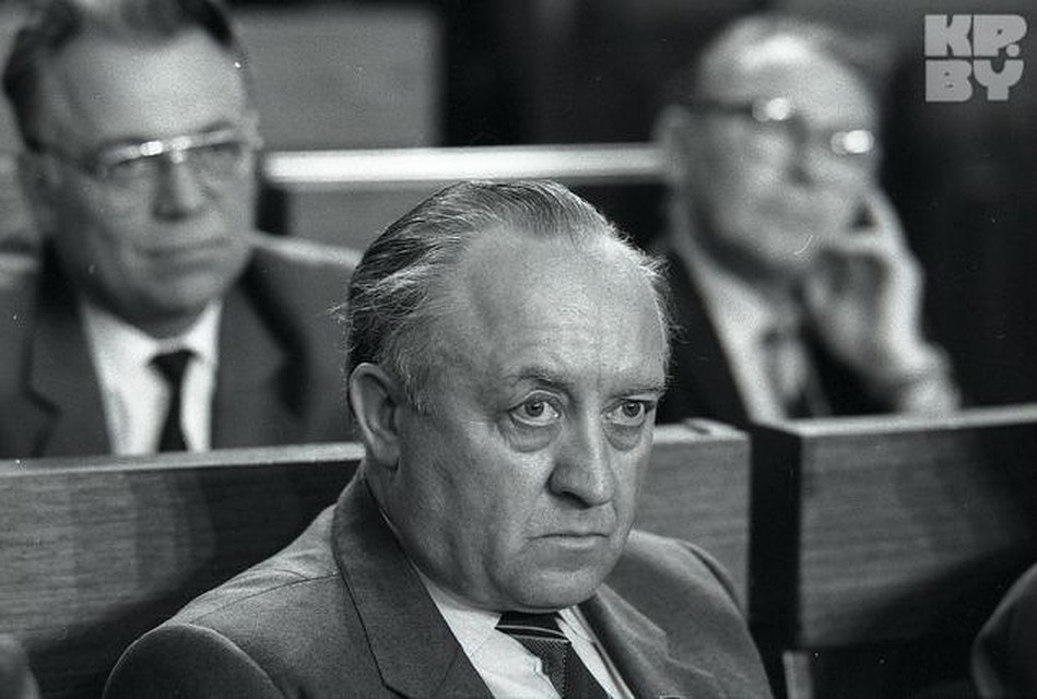 У Вячеслава Кебича не было надежд, что он может получить часть золота партии для народа Беларуси.