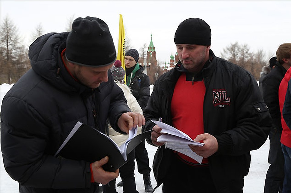 Дмитрий Кононец сам вышел на митинг Фото: Андрей АБРАМОВ