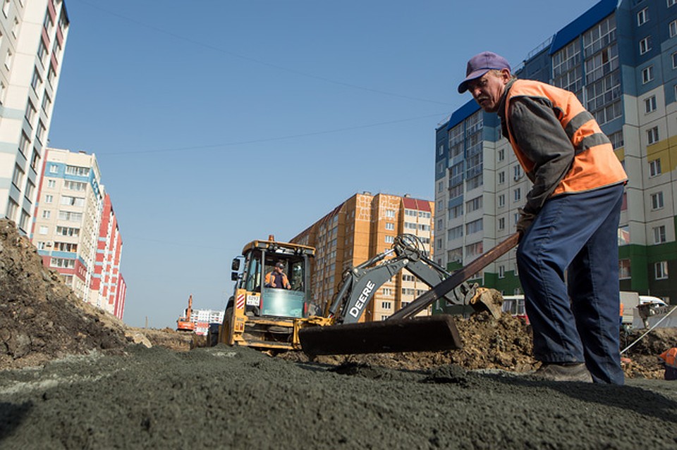 Новые пути строят капитально, от основания Фото: Валерий ЗВОНАРЕВ