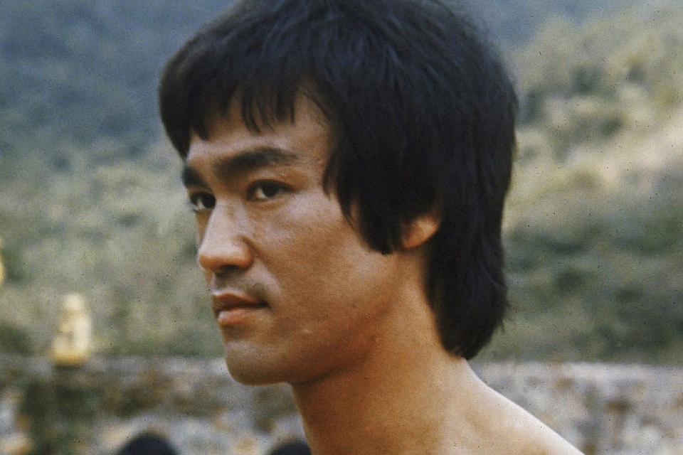 Брюс Ли побеждал на экране всех негодяев. И умер от таблетки аспирина
