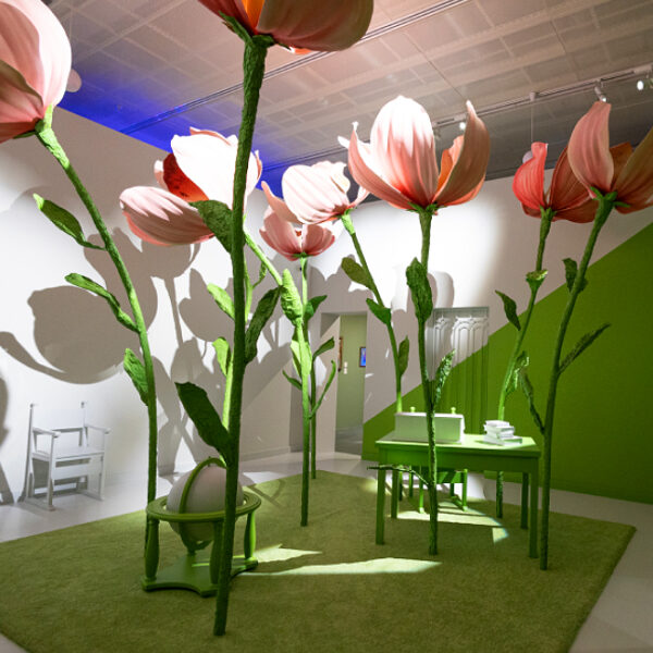 Выставка «На языке правил и исключений. Наука и искусство»