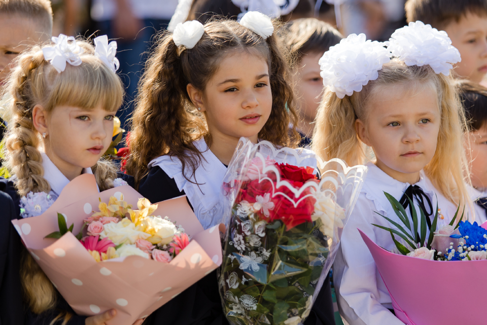 Исследование: минимальный чек на школьную корзину составил менее 2 тысяч рублей