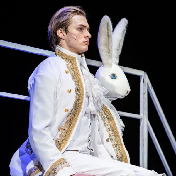Спектакль «Кролик Эдвард»