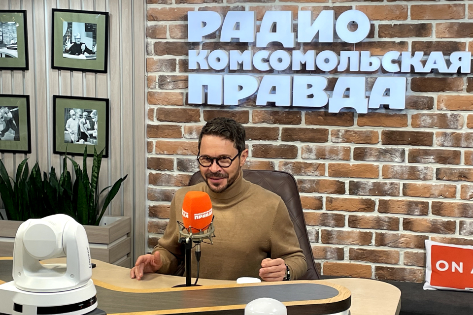 «Я не думаю об актерских наградах. Все они у меня еще будут»: интервью с актером Павлом Деревянко